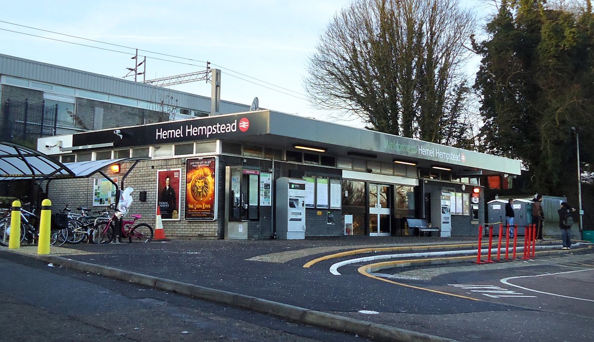 Hemel Hempstead, UK - Hemel Hempstead railway station - Wikipedia