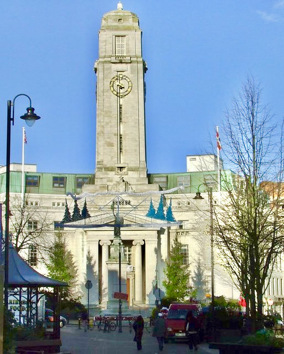Luton, UK - ลูตัน - วิกิพีเดีย